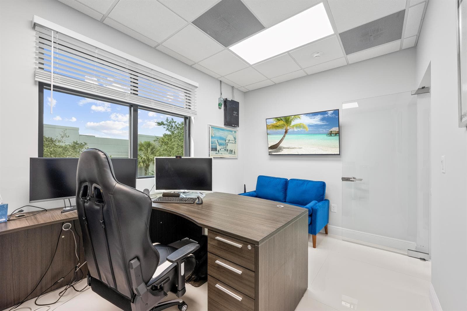 Office 1