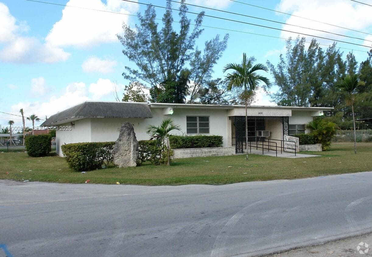 1400 NW 3rd Ave, Florida City FL 33034