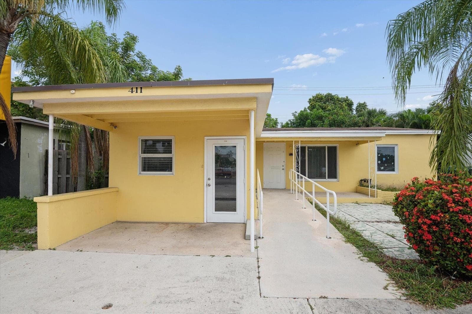 02-Gray-411 Commercial Blvd-2