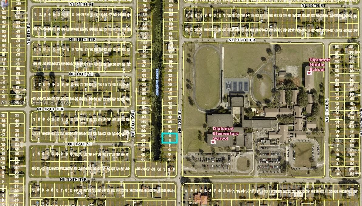 1702 NE 10th PL, Cape Coral FL 33909