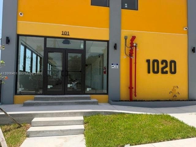 1020 NW 2nd Ave # 101, Hallandale Beach FL 33009