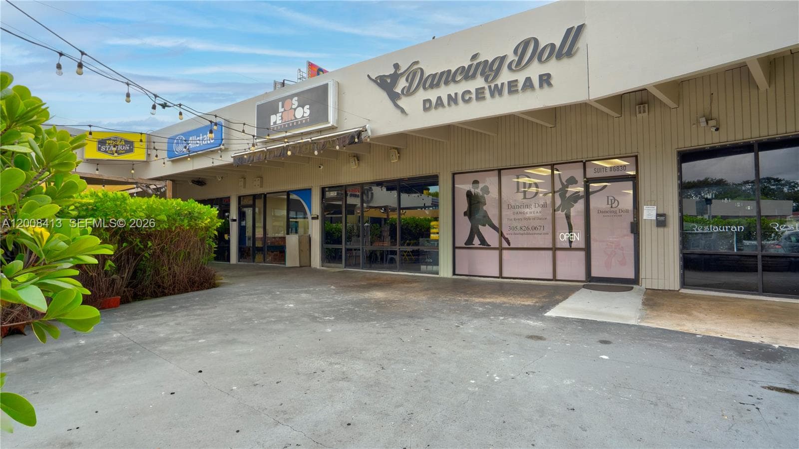 68 169 ST, Hialeah FL 33015