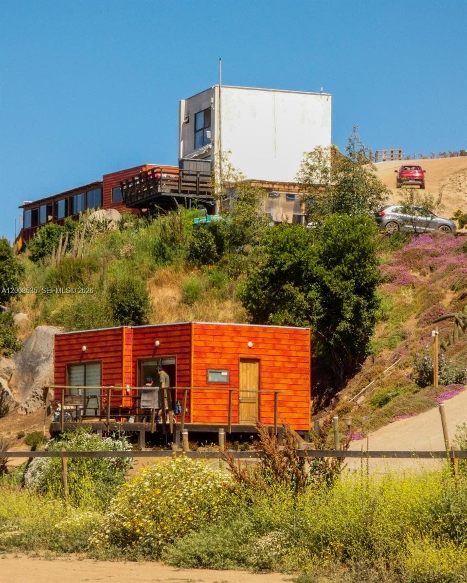 LODGE FOR SALE Santo Domigo (Chile), 2720000