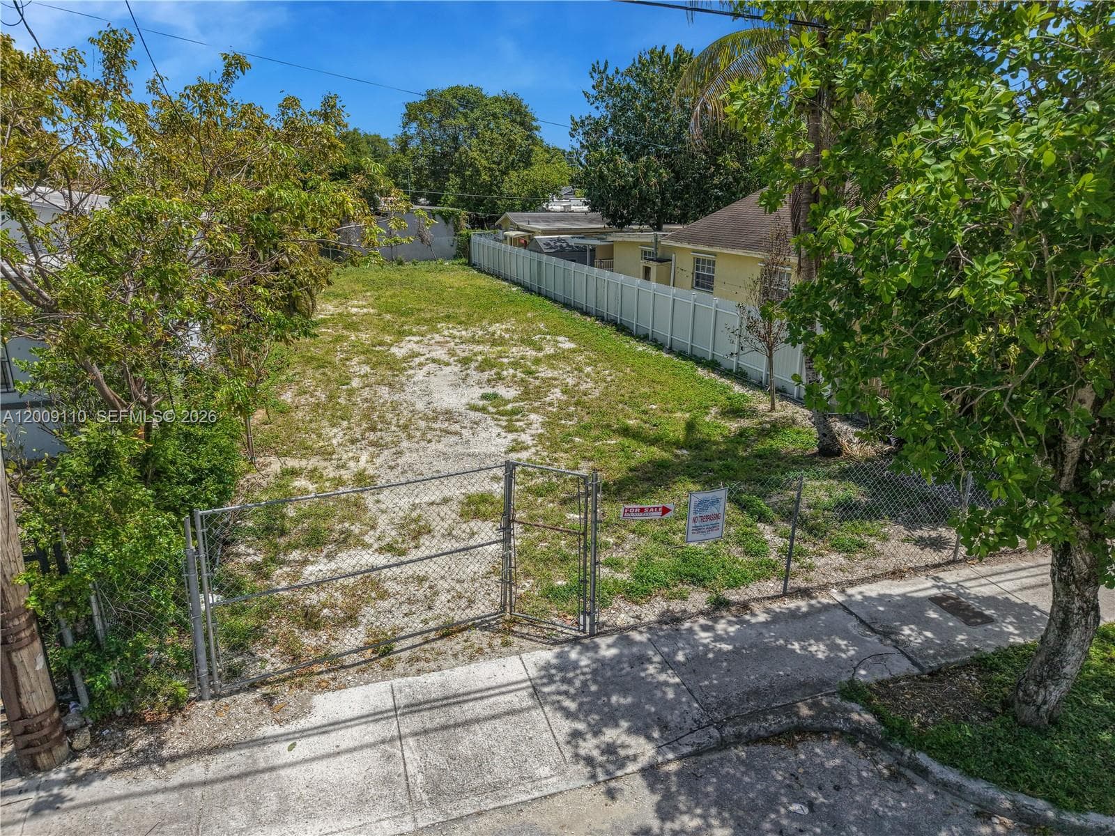 2709 NW 24th Ave, Miami FL 33142