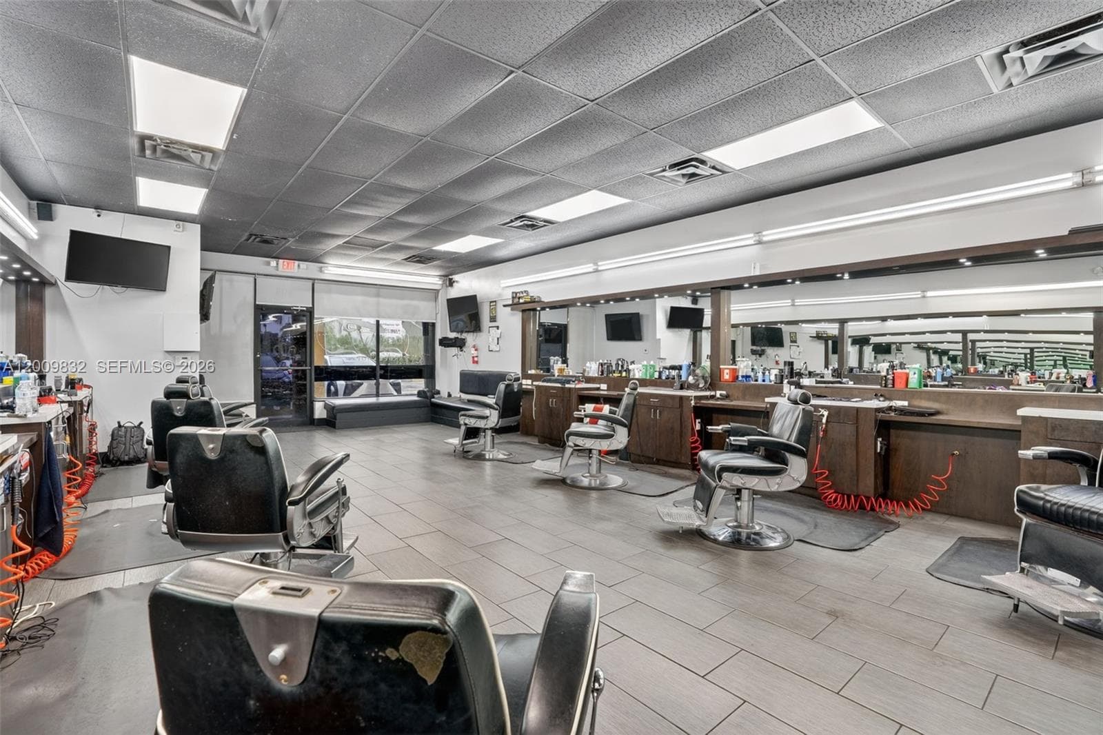 Established Barbershop for Sale – Prime Kendall Location, Kendall FL 33175