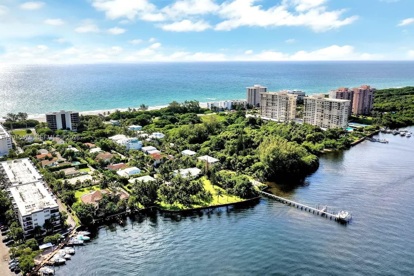910 NE 24th St, Boca Raton FL 33431