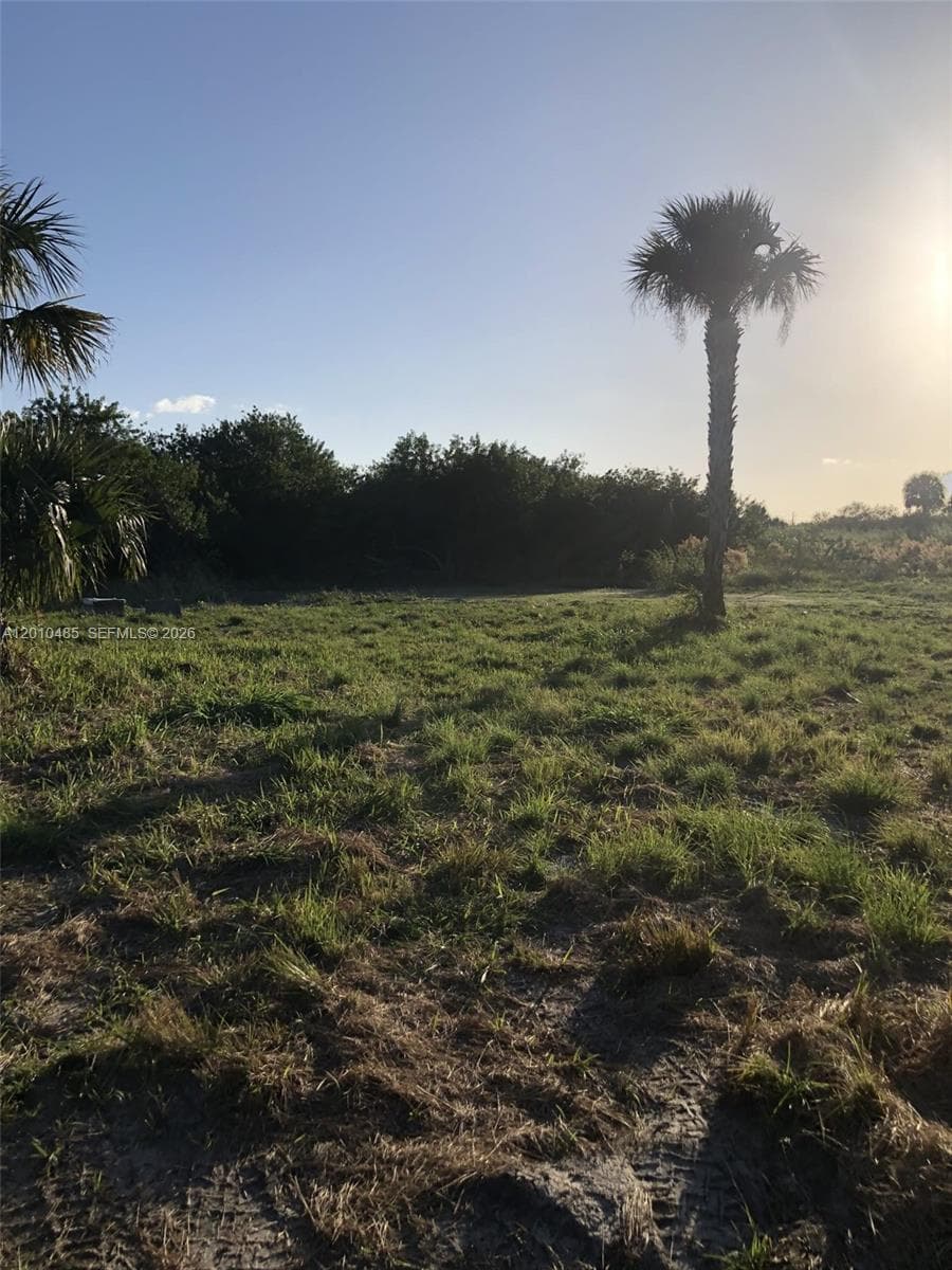 XXXX SW Amaryllis Ave, Indian Town FL 34956