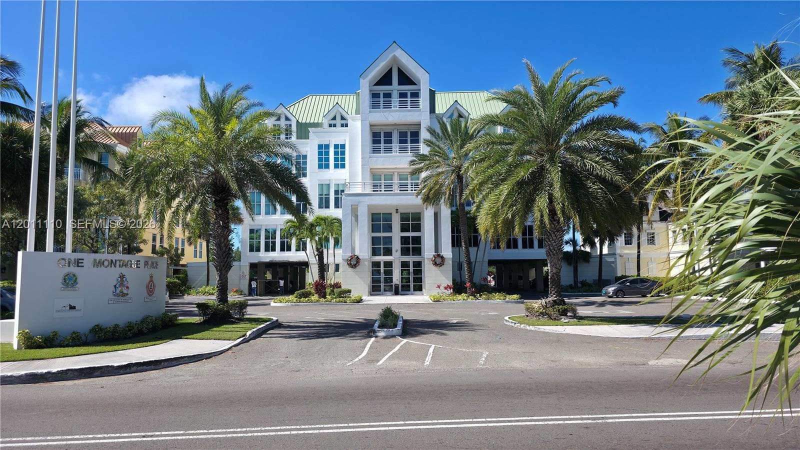 9 E Bay Street, 00000