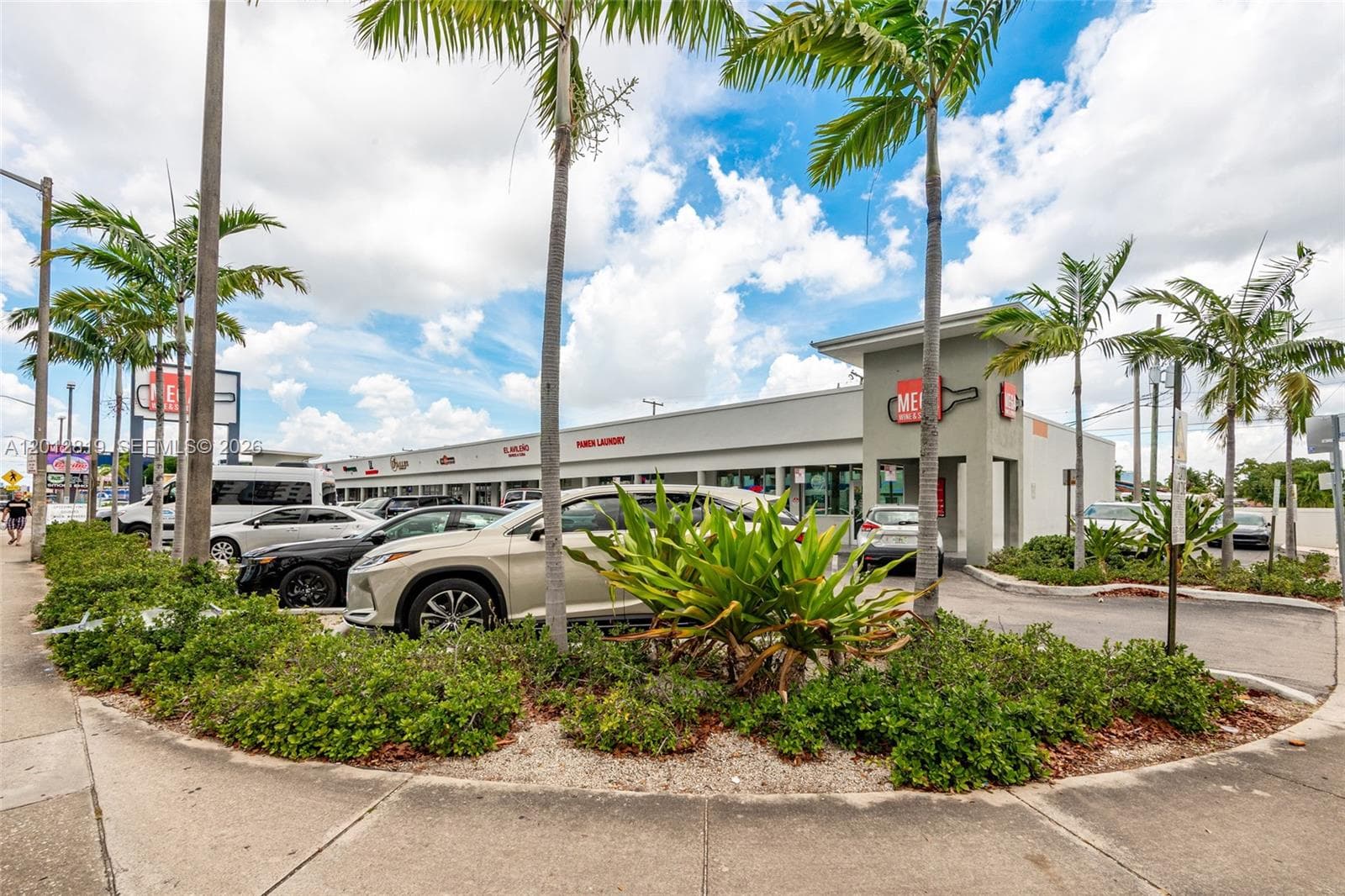 3941 NW 7 ST, Miami FL 33126