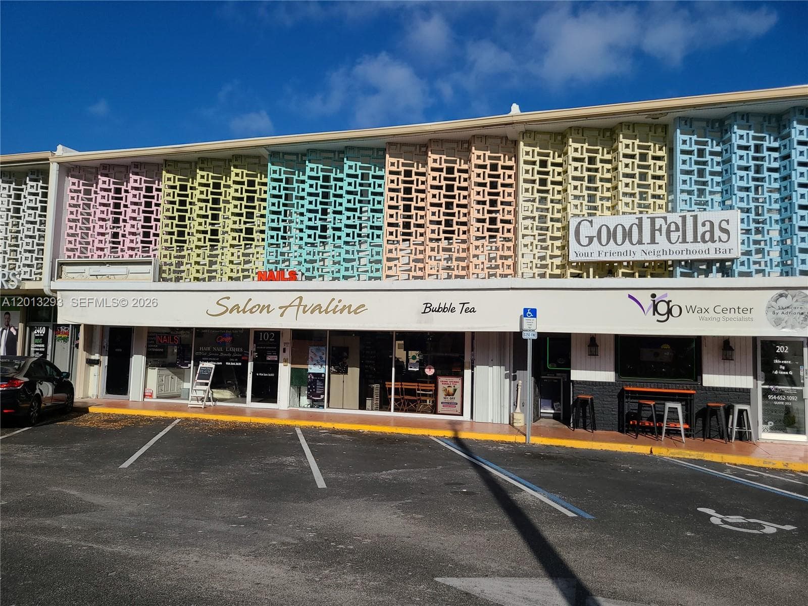 2406 E Oakland Park Blvd, Fort Lauderdale FL 33306