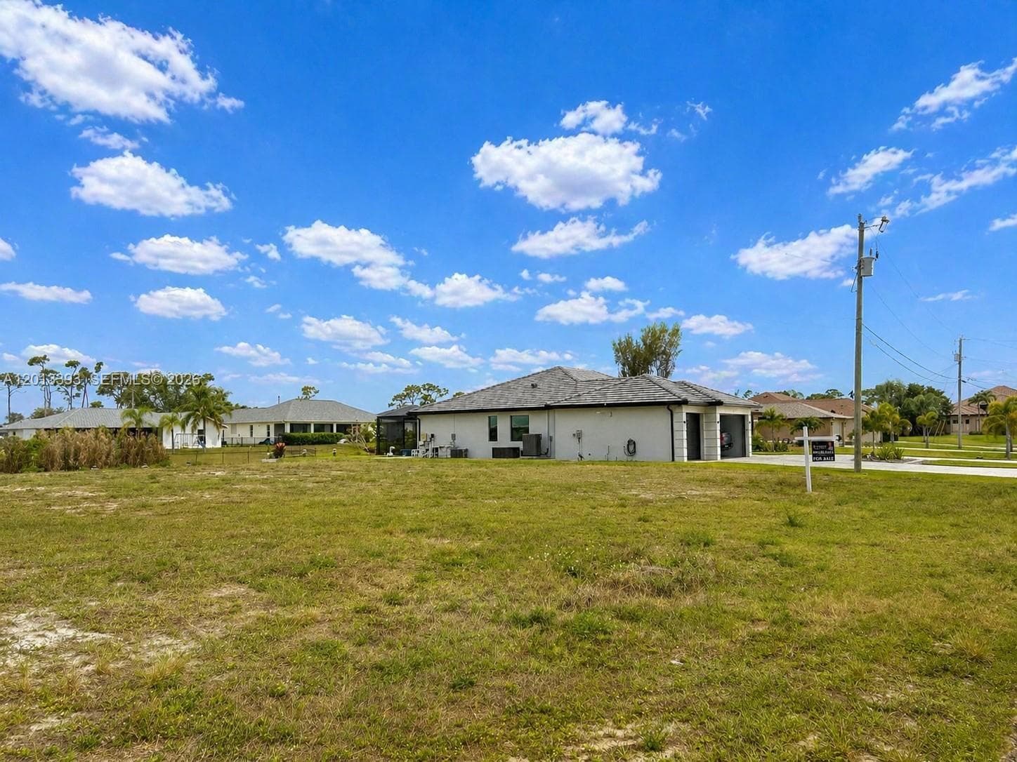 1014 SW 18th St, Cape Coral FL 33991