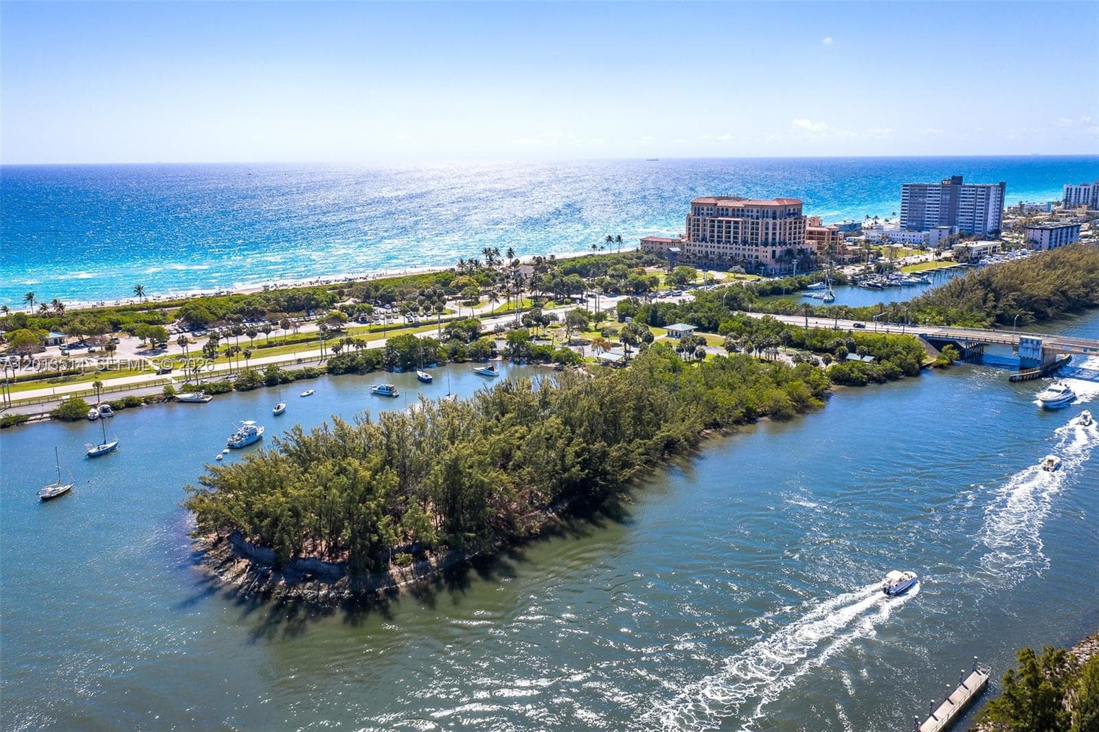 Hollywood, FL, 33019