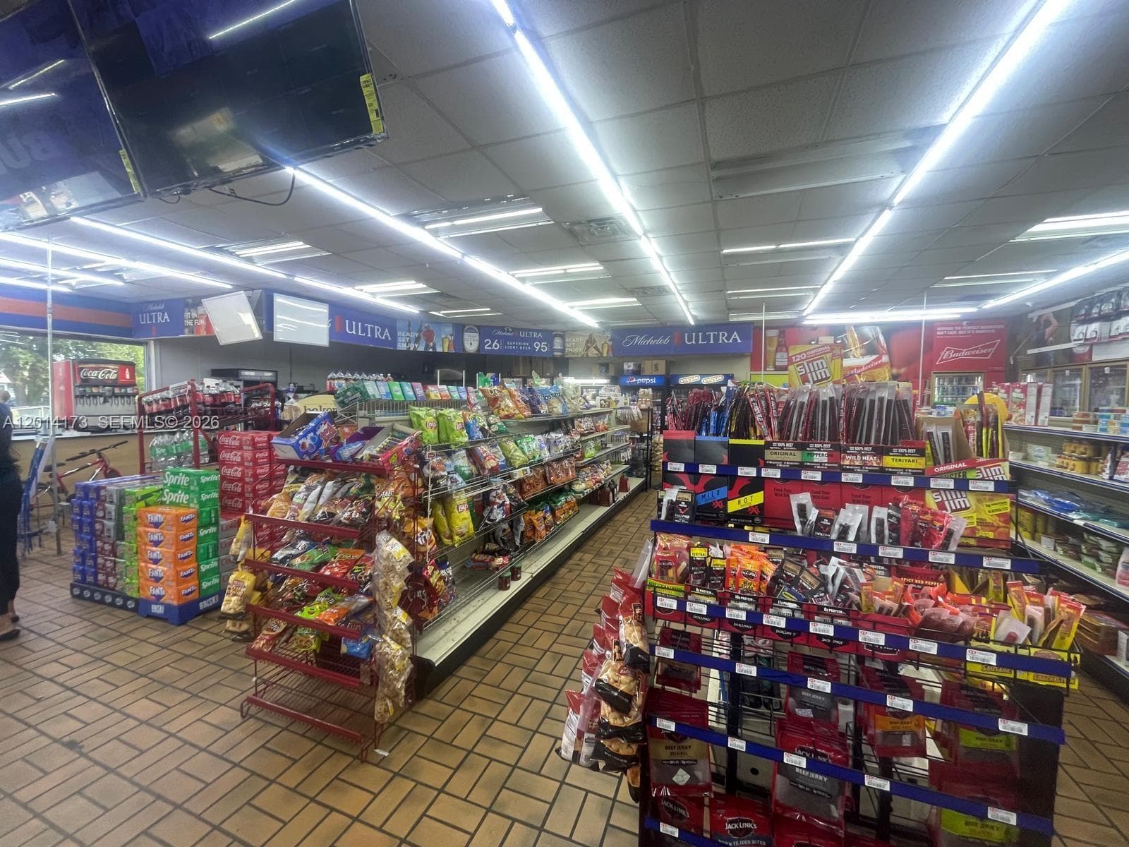 895 N Nova, Daytona FL 32117