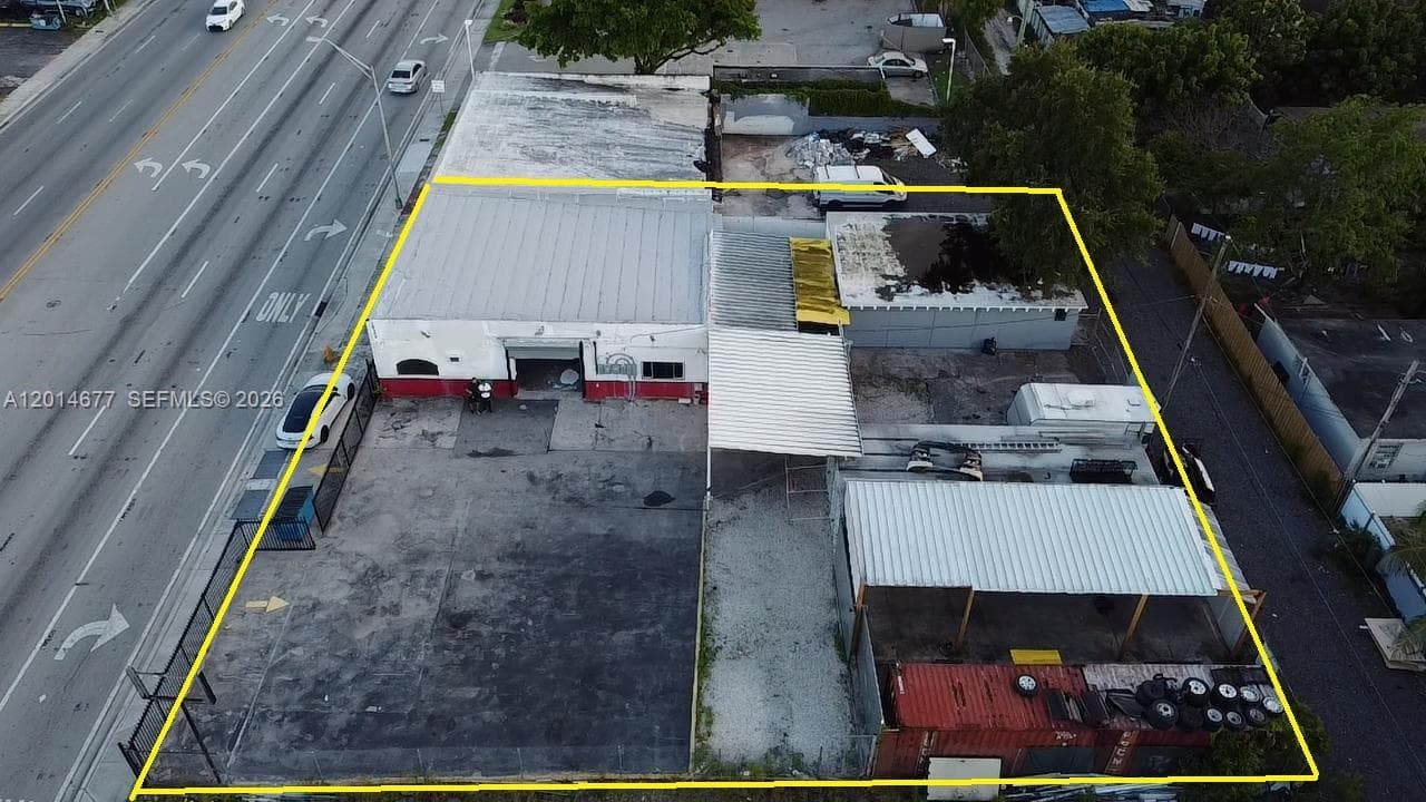 10400 SW 27th St, Miami FL 33165