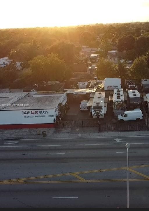 10400 SW 27th St, Miami FL 33165