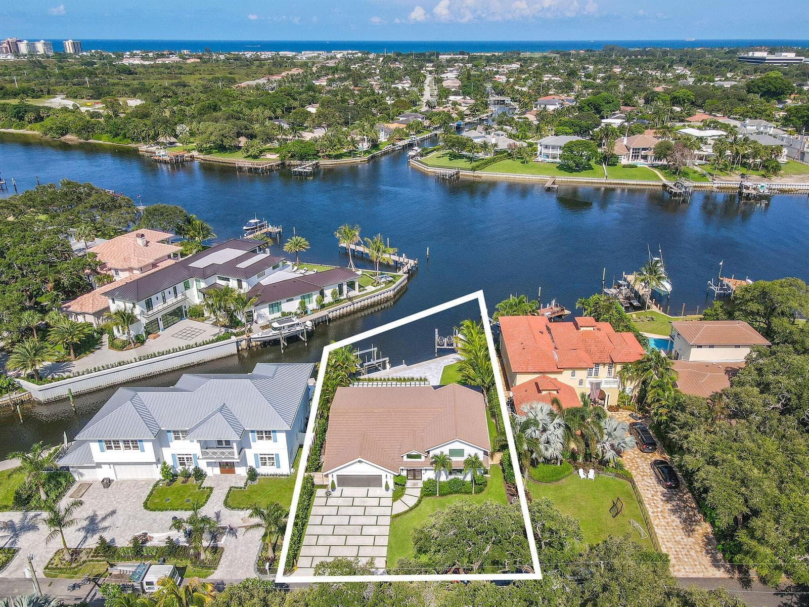 12880 S Shore Drive, Palm Beach Gardens FL 33410