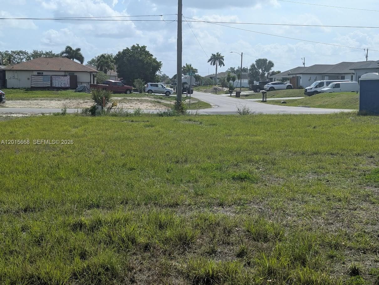 1402 NE 14 ave, Cape Coral FL 33909