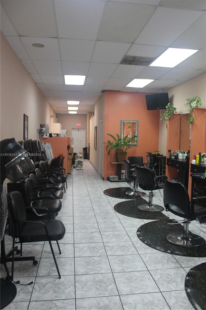 6647 Taft St, Hollywood FL 33024