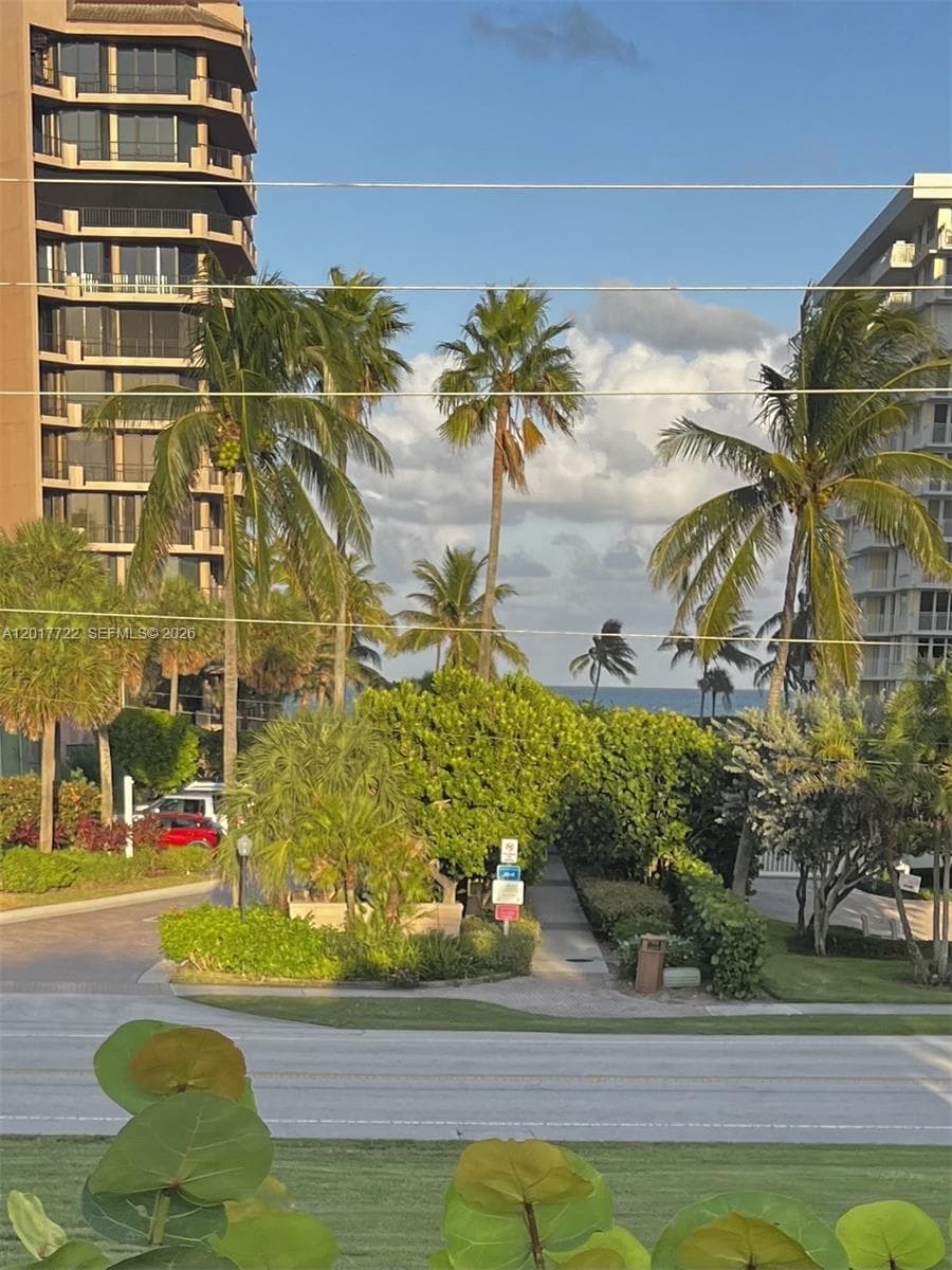 xxxx Neptune Rd, Juno Beach FL 33408