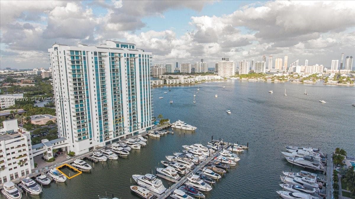 17111 Biscayne Blvd, North Miami Beach FL 33160