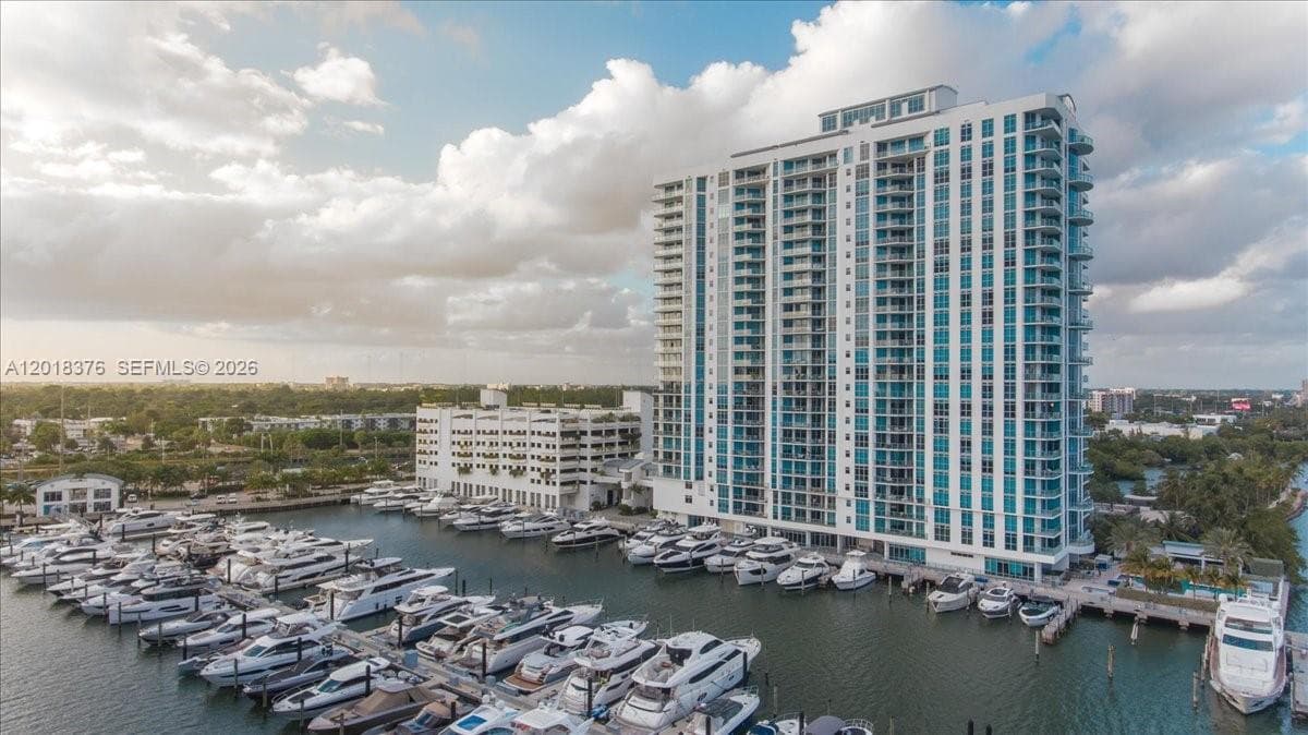17111 Biscayne Blvd, North Miami Beach FL 33160