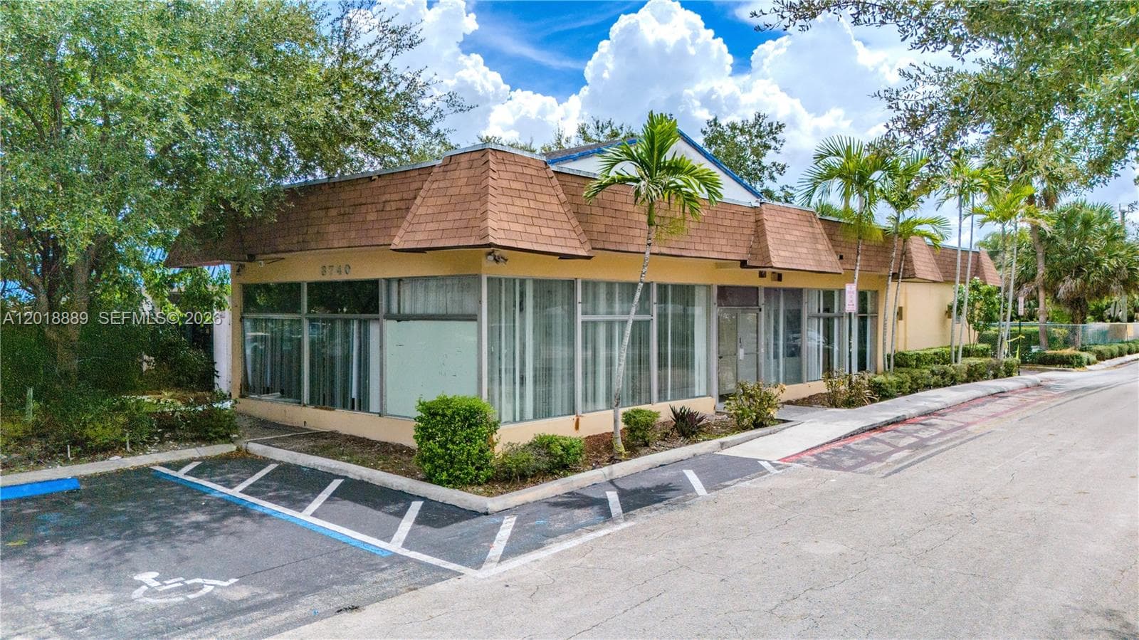 3740 W Broward Blvd, Plantation FL 33312