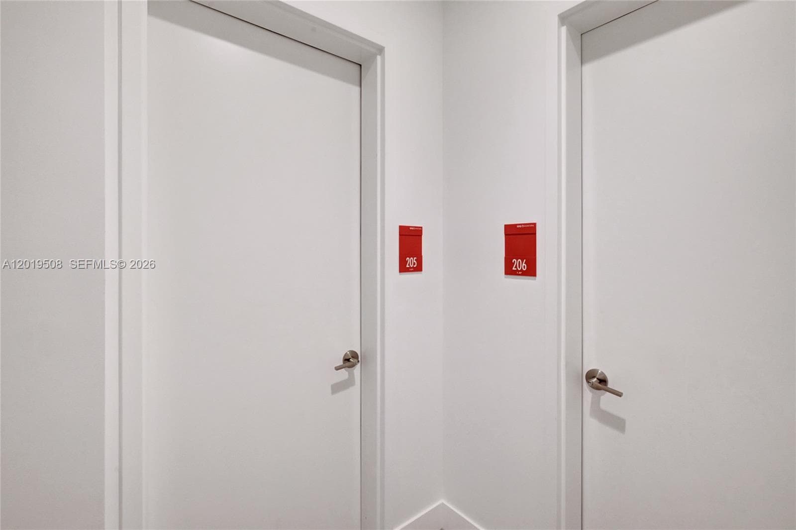 21290 Biscayne # 205, Aventura FL 33180