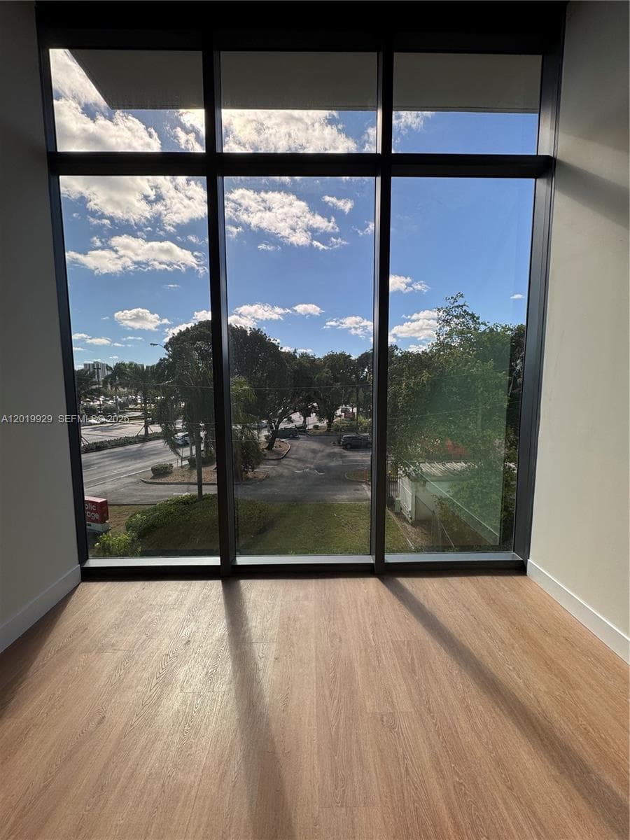 21290 Biscayne Blvd # 408, Aventura FL 33180
