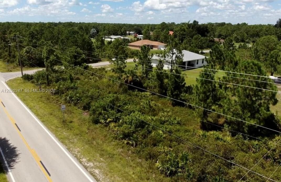 303 E 10th ST, Other City - In The State Of Florida FL 33972