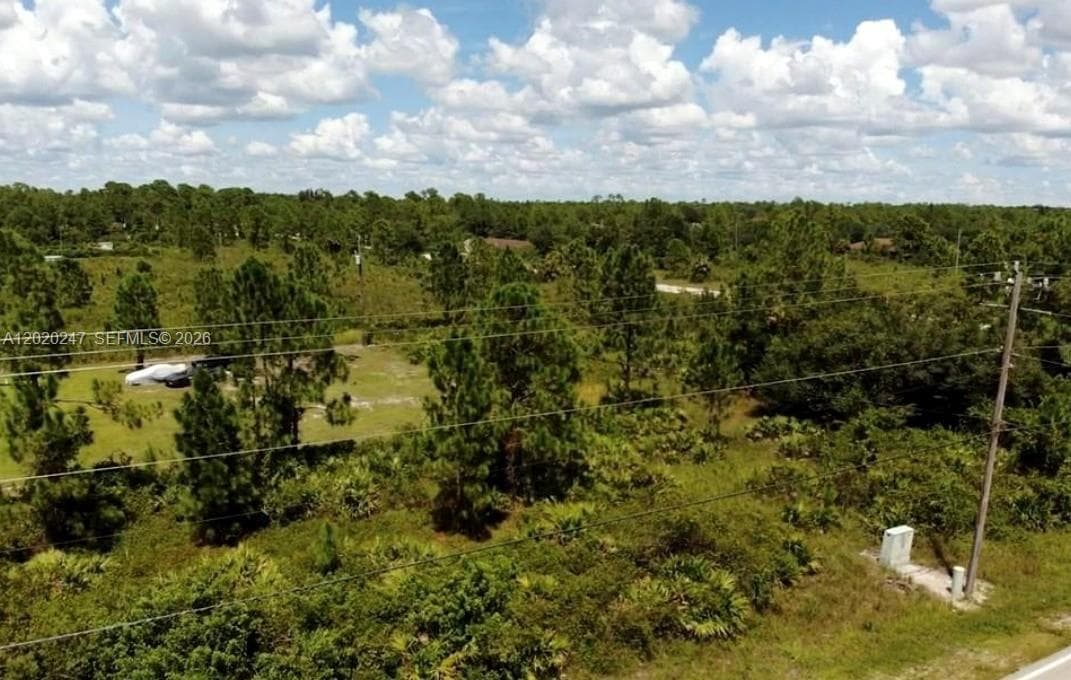 303 E 10th ST, Other City - In The State Of Florida FL 33972