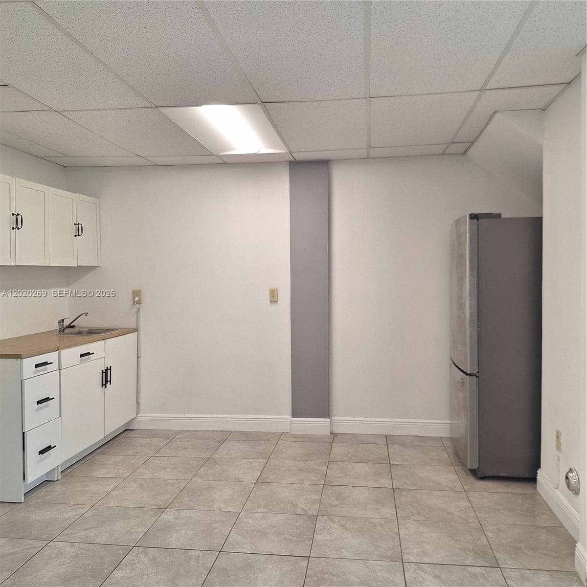 Downstairs Kitchenette