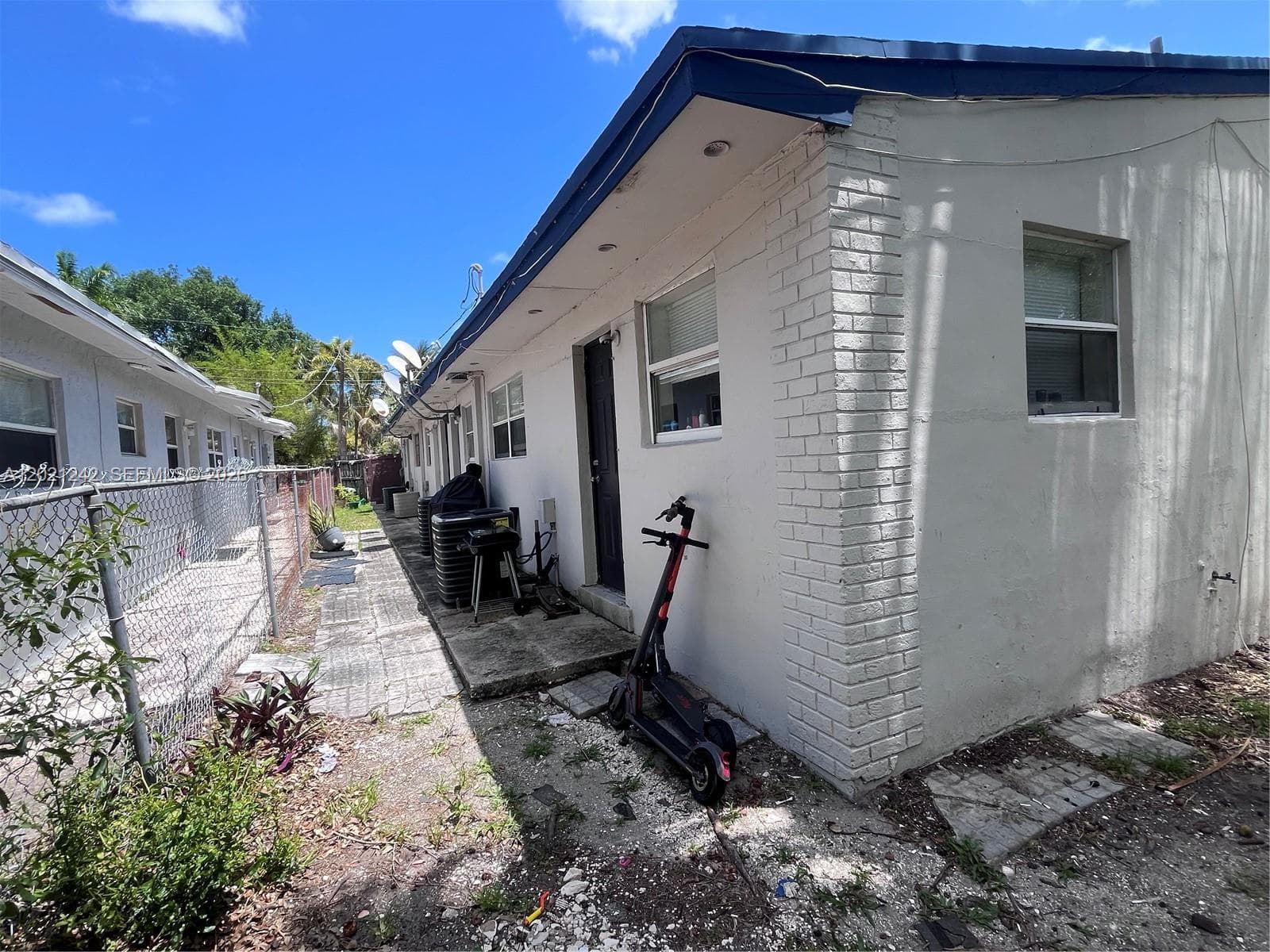 109 NW 14th Way # 4, Dania Beach FL 33004