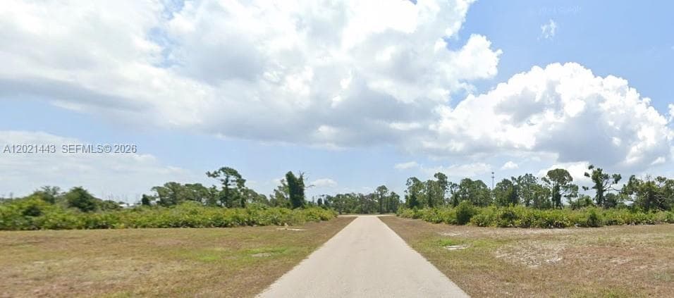 12 Trim, Other City - In The State Of Florida FL 33946