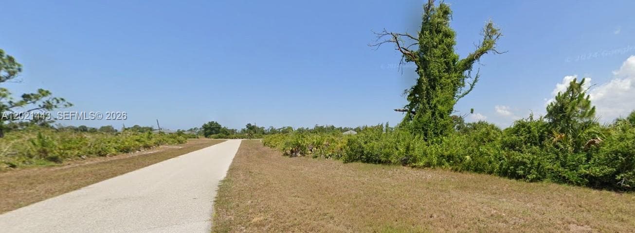 12 Trim, Other City - In The State Of Florida FL 33946