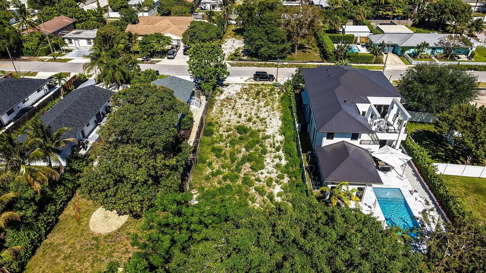 Osceola Park - 7500 sq. ft lot