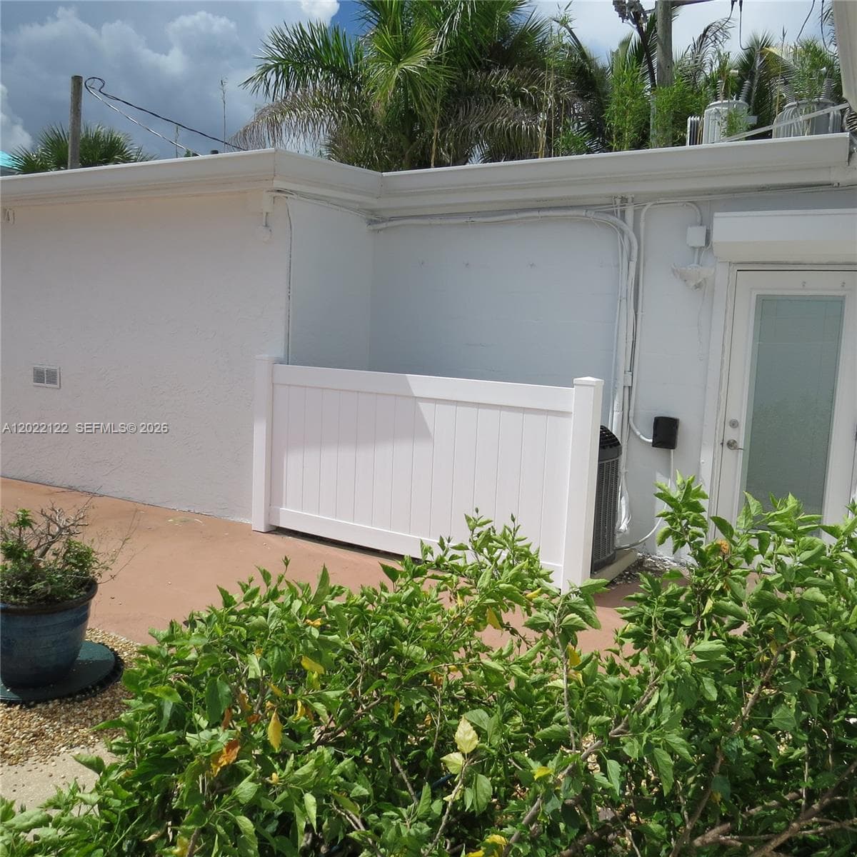 9128 SE Bridge Rd, Hobe Sound FL 33455