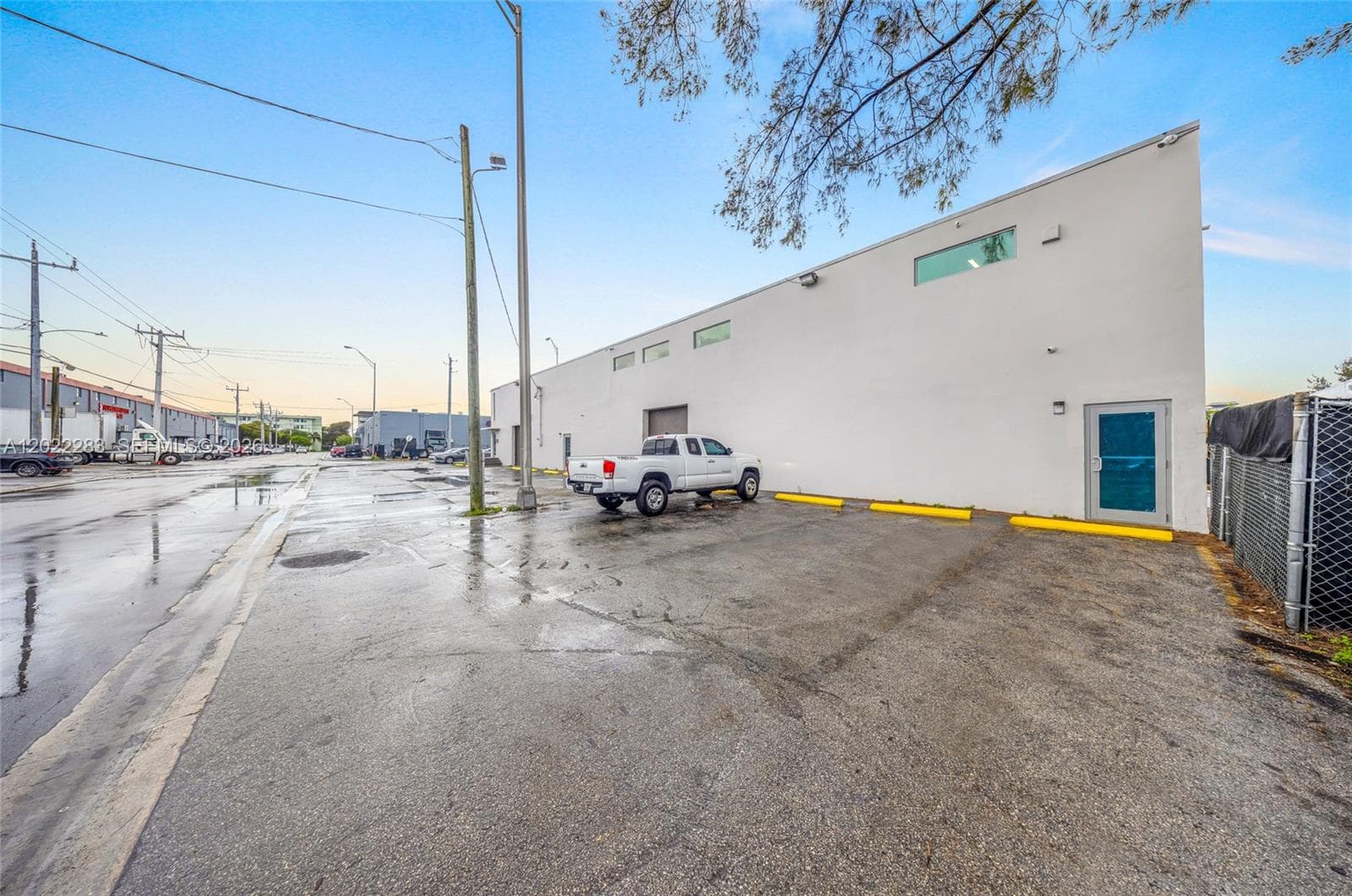 7550 W 2nd Ct, Hialeah FL 33014