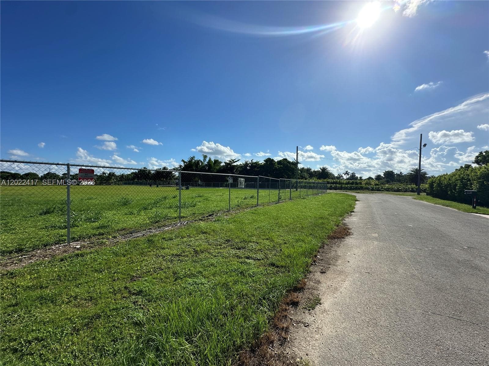19690 SW 206th St, Miami FL 33187