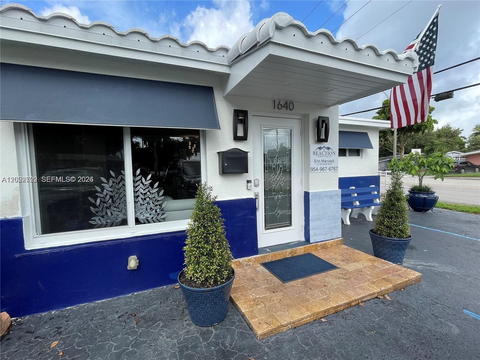 1640 N 70th Way, Hollywood FL 33024