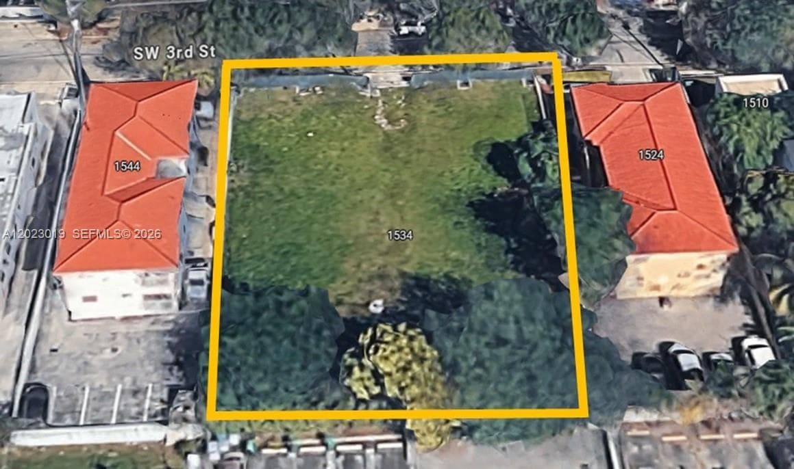 1534 SW 3rd St, Miami FL 33135