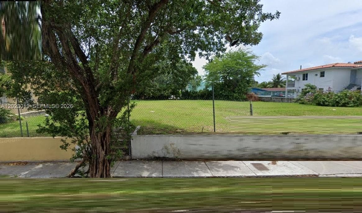 1534 SW 3rd St, Miami FL 33135