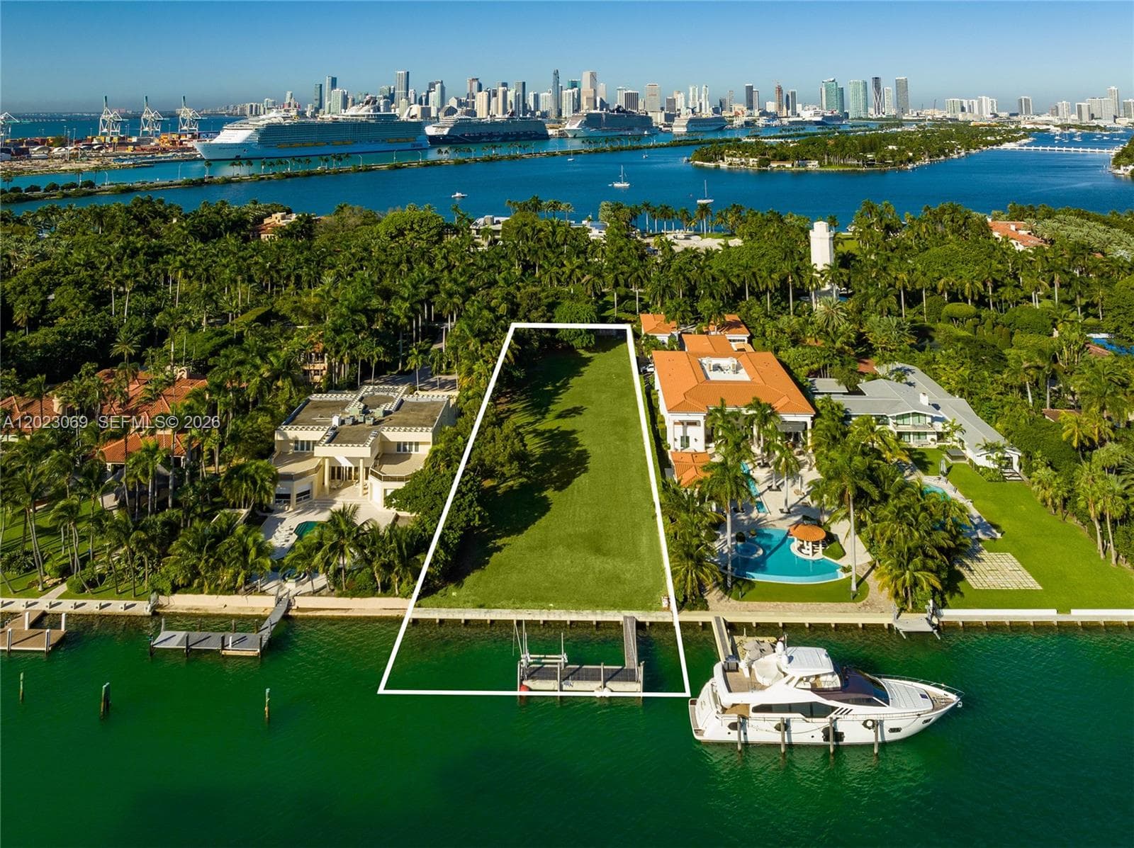 36 Star Island Dr, Miami Beach FL 33139
