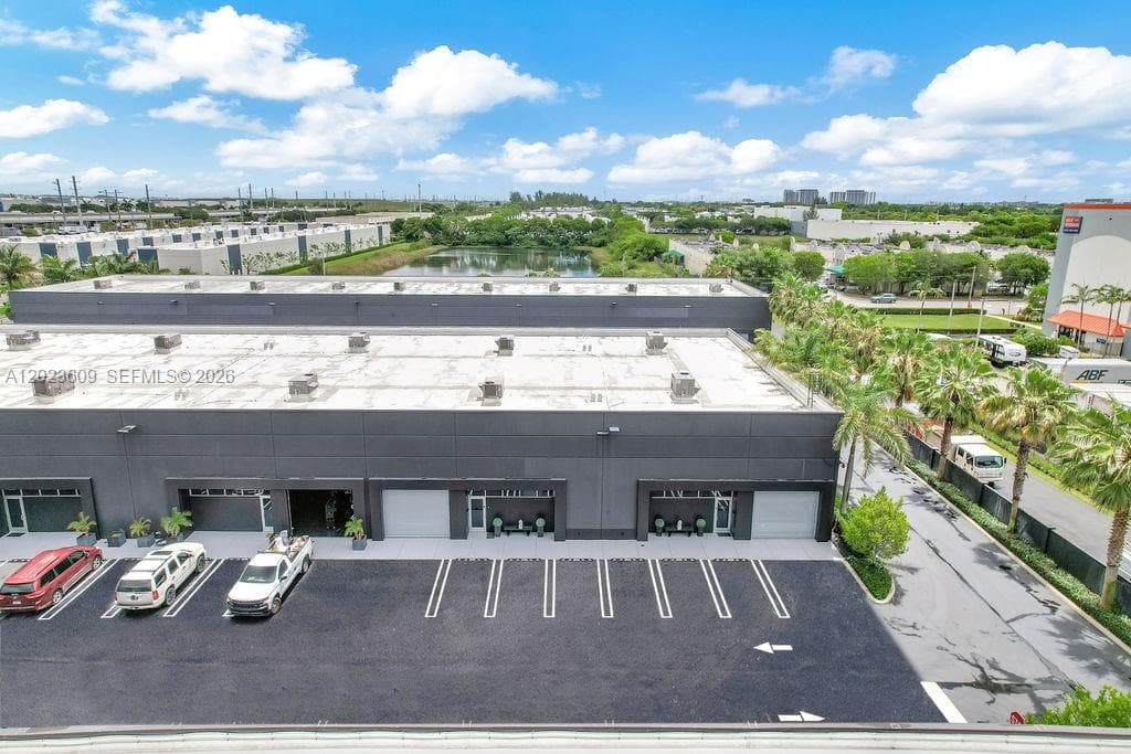 6030 NW 102nd Ave # 211, Doral FL 33178