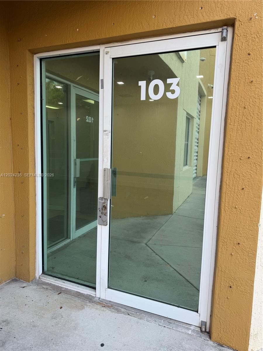 9450 NW 58th St # 3, Doral FL 33178