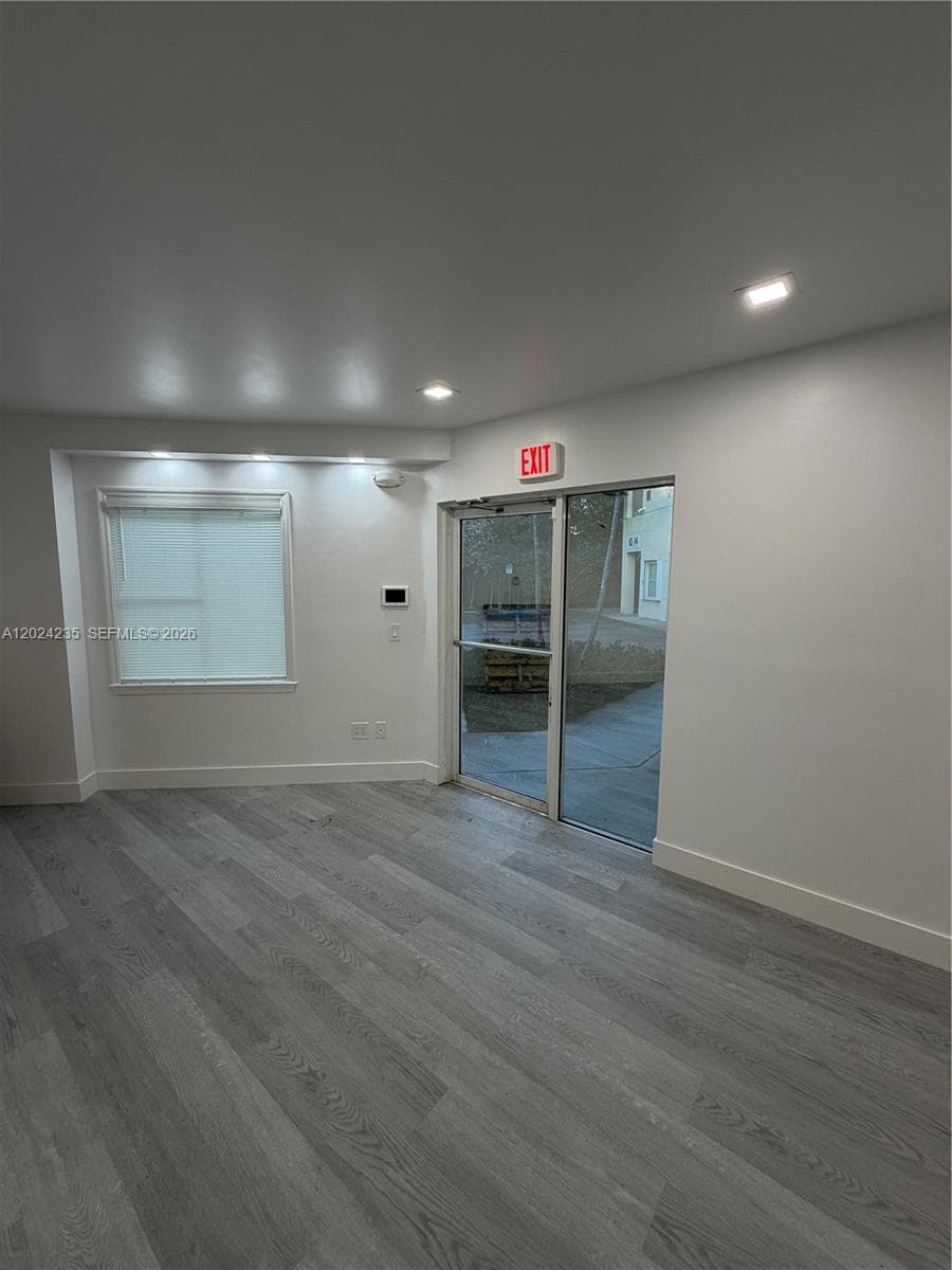 9450 NW 58th St # 3, Doral FL 33178
