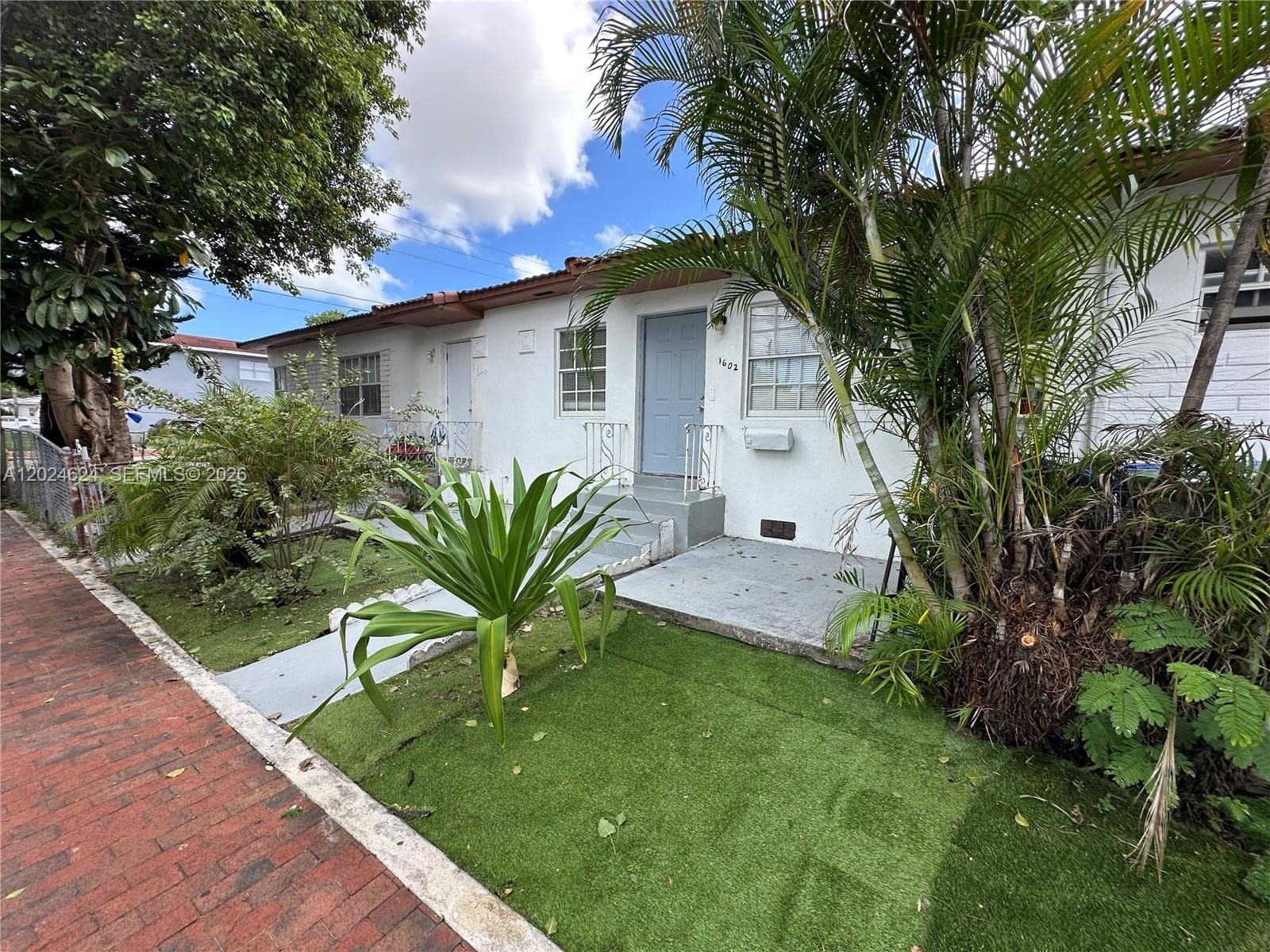 600 SW 16th Ave, Miami FL 33135