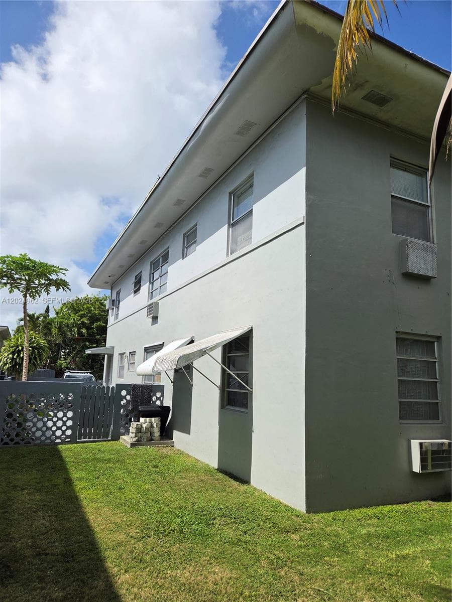511 NE 82nd Ter, Miami FL 33138