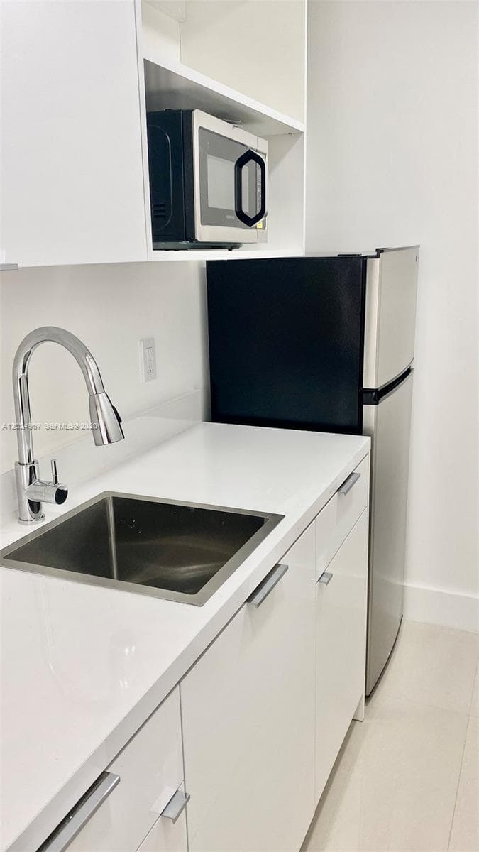2100 Ponce De Leon Blvd # 1050, Coral Gables FL 33134