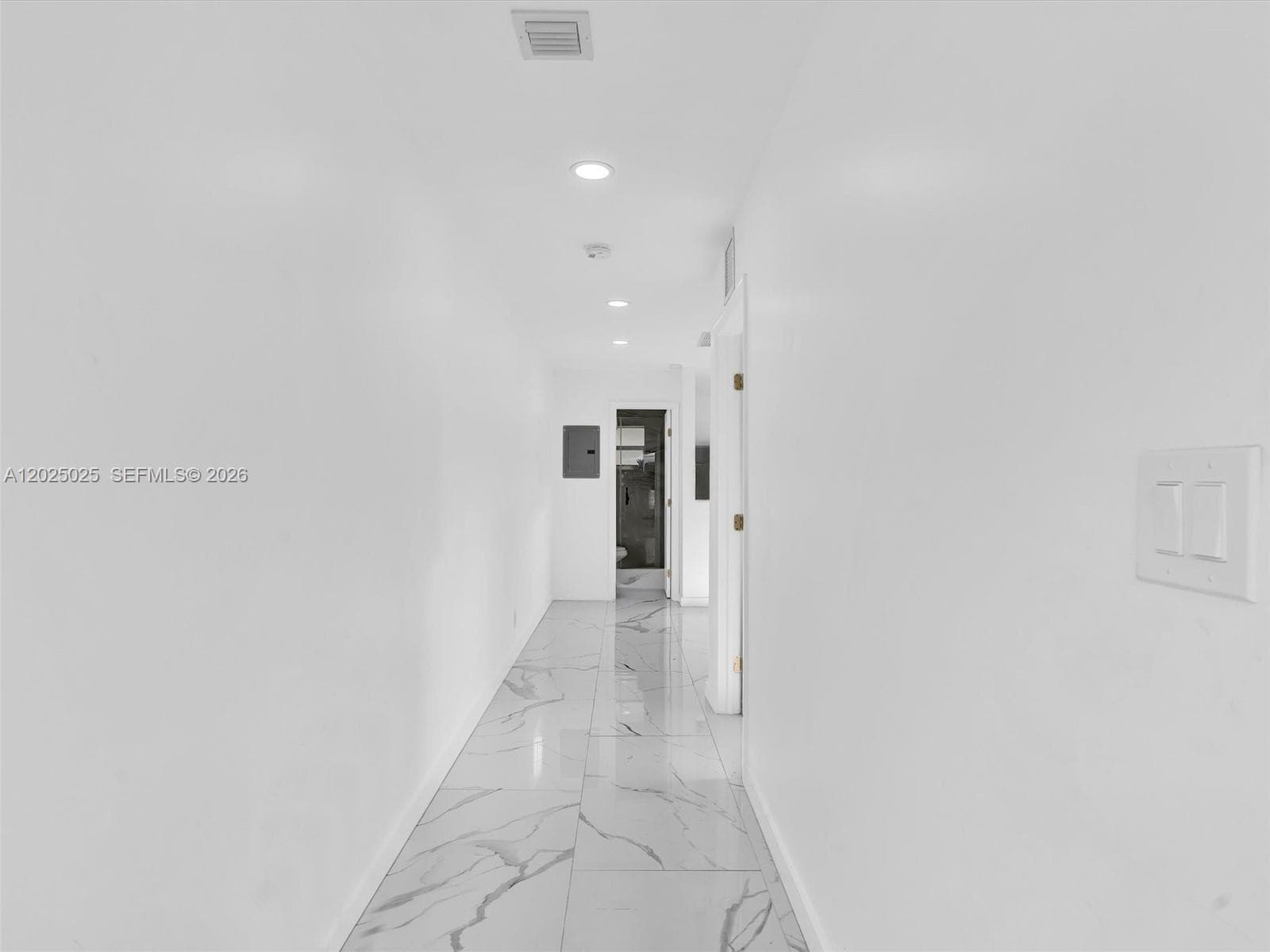 Hollywood, FL, 33023