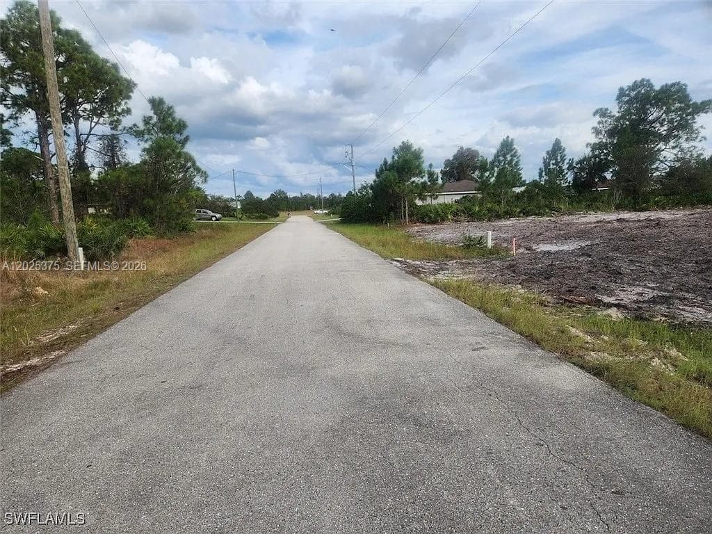 2513 43RD ST W, Lehigh Acres FL 33971